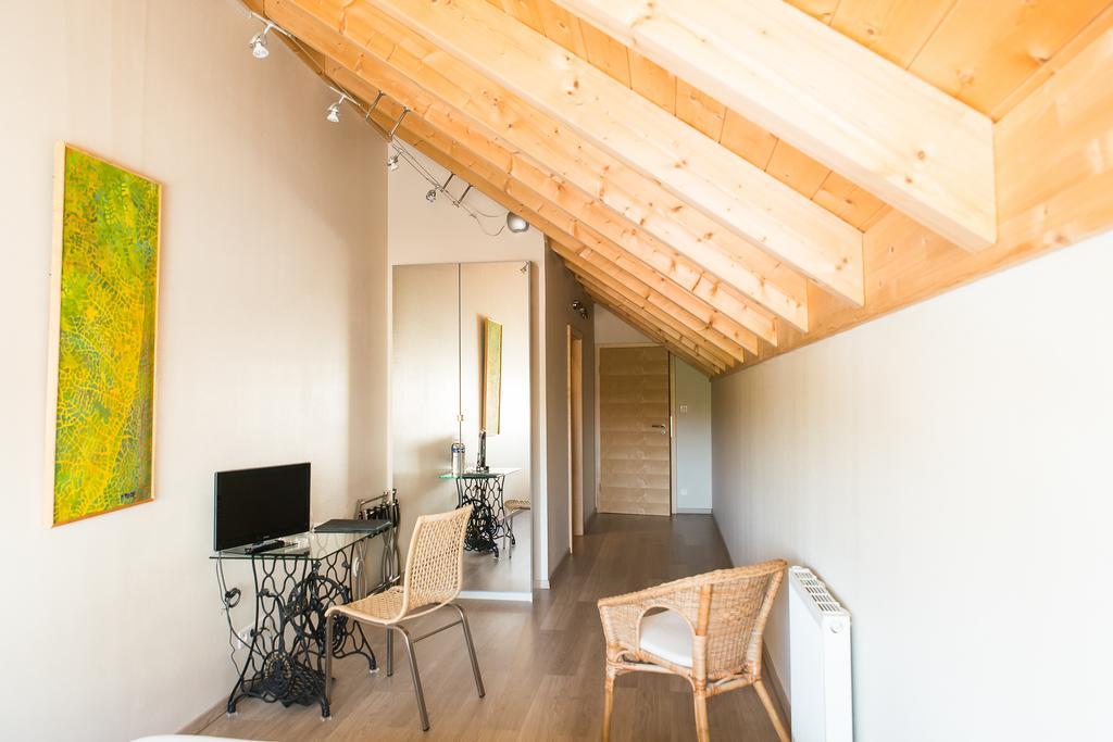 Bed and Breakfast Ame De La Terre Ruffey-lès-Échirey Habitación foto