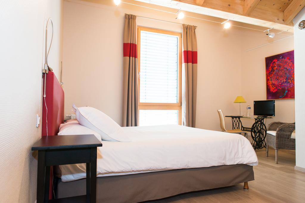 Bed and Breakfast Ame De La Terre Ruffey-lès-Échirey Habitación foto
